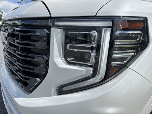Used 2024 GMC Sierra 1500 Denali Ultimate AWD/4WD image 6