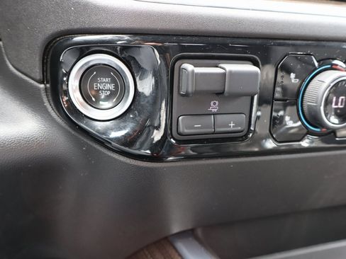 Used 2024 Chevrolet Silverado 1500 LT Trail Boss w/ LT Trail Boss Premium Package image 11