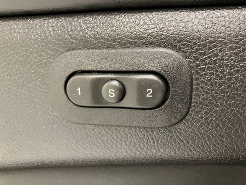 Used 2017 Jeep Grand Cherokee Trailhawk w/ Trailhawk Luxury Group AWD/4WD image 24