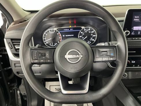 Used 2023 Nissan Rogue SV FWD image 19
