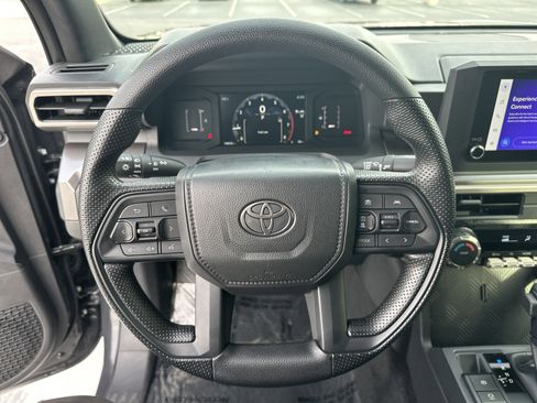 Certified 2025 Toyota Tacoma SR5 image 18