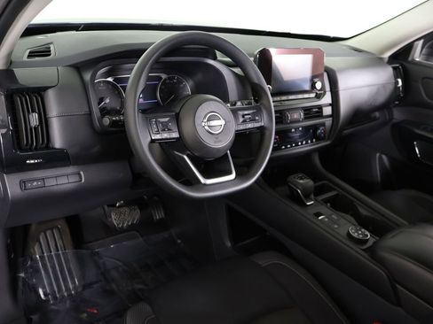 Used 2023 Nissan Pathfinder S AWD/4WD image 24