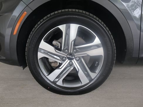 Used 2023 Kia Sorento SX Prestige w/ Panoramic Sunroof Package AWD/4WD image 28