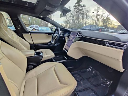 Used 2016 Tesla Model S 75D image 8