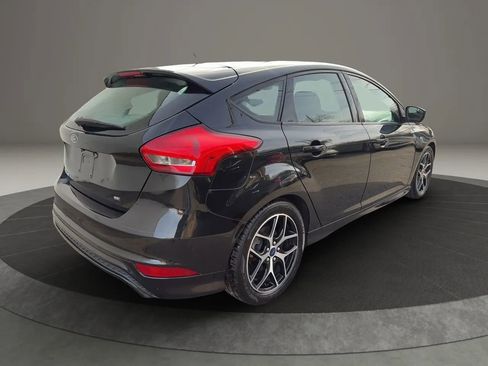 Used 2015 Ford Focus SE w/ SE Sport Package image 5