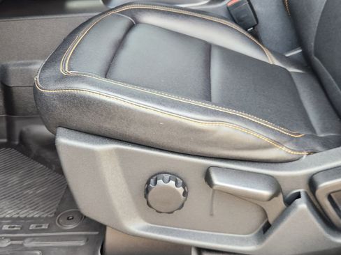 Used 2023 Ford Bronco Badlands image 23