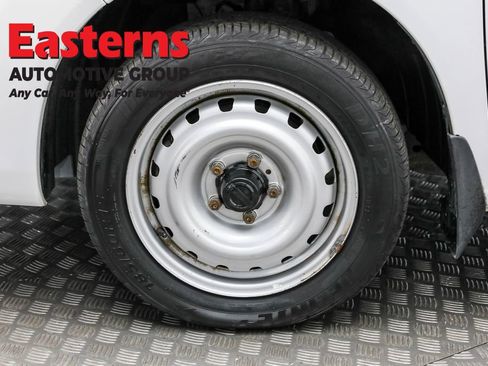 Used 2020 Nissan NV200 S image 31