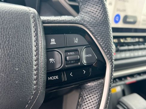 Used 2024 Toyota Sequoia Limited image 29