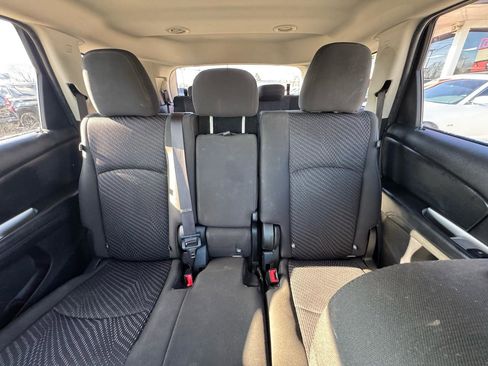 Used 2020 Dodge Journey SE w/ SE Popular Equipment Group image 16