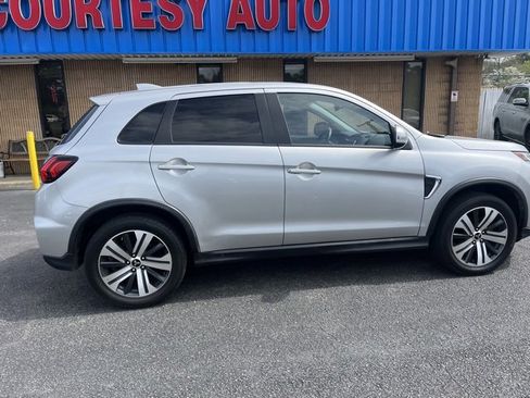 Used 2021 Mitsubishi Outlander Sport LE image 8