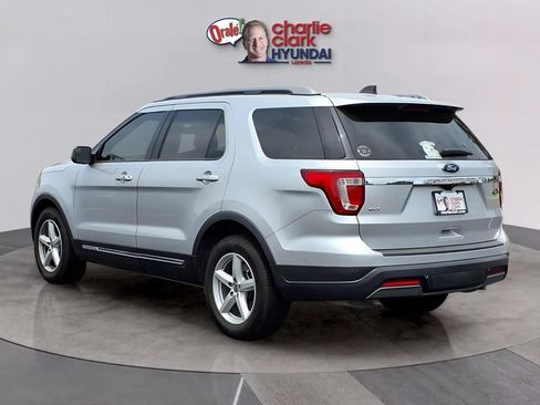 Used 2019 Ford Explorer XLT w/ Class III Trailer Tow Package FWD image 3