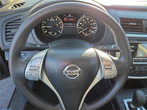 Used 2017 Nissan Altima 2.5 S w/ Power Driver Seat Package image 19