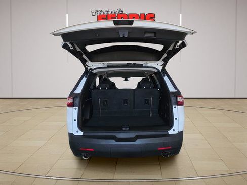 Used 2018 Chevrolet Traverse LT AWD/4WD image 9