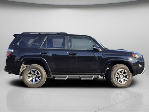 Certified 2024 Toyota 4Runner TRD Off-Road Premium AWD/4WD image 25