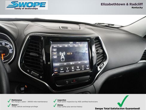 Used 2019 Jeep Cherokee Overland image 17