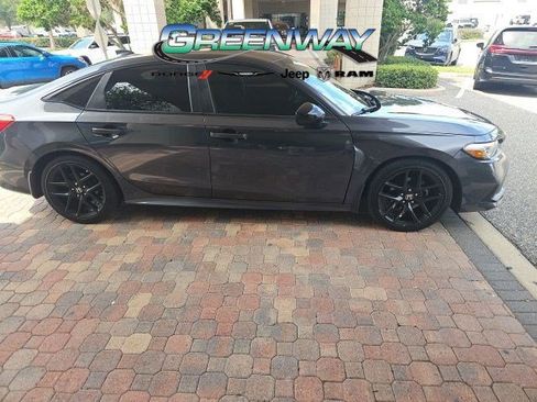 Used 2023 Honda Civic Sport image 4