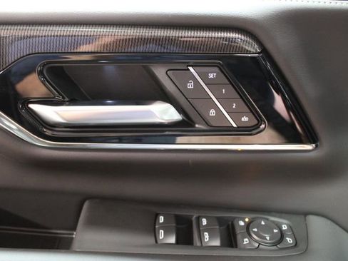 New 2026 GMC Yukon XL Elevation w/ Elevation Premium Package AWD/4WD image 21