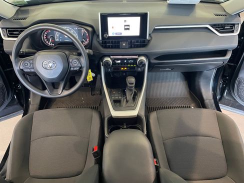 Used 2025 Toyota RAV4 LE AWD/4WD image 20