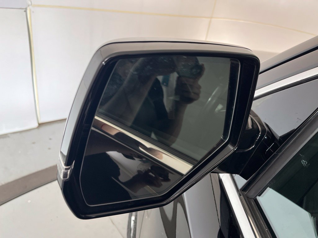 Used 2020 Cadillac Escalade 4WD image 40