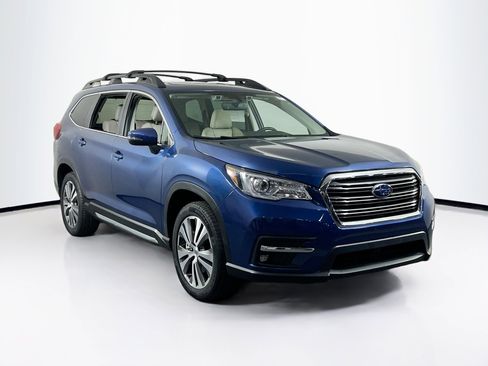 Used 2022 Subaru Ascent Limited w/ Technology Package image 3