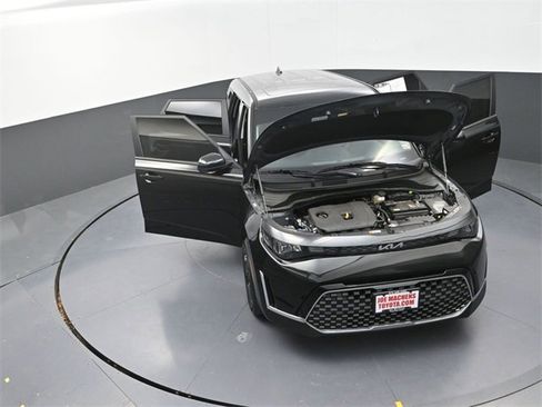 Used 2025 Kia Soul EX image 36