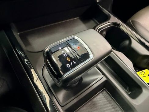 Used 2024 Chevrolet Silverado 1500 ZR2 w/ Technology Package image 17