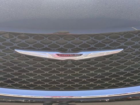 New 2026 Chrysler Pacifica Select AWD/4WD image 29