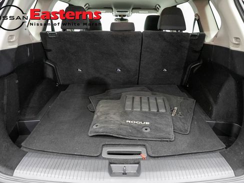 Used 2023 Nissan Rogue S FWD image 9
