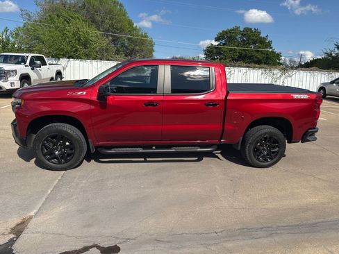 Used 2022 Chevrolet Silverado 1500 LT Trail Boss w/ Bed Protection Package image 2