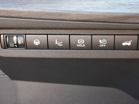 Certified 2024 Nissan Ariya AWD image 26