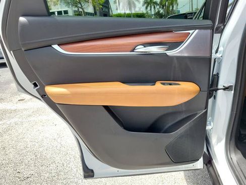 Certified 2023 Cadillac XT5 Premium Luxury FWD image 29