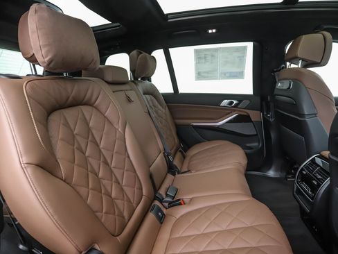 Certified 2026 BMW X7 xDrive40i AWD/4WD image 33