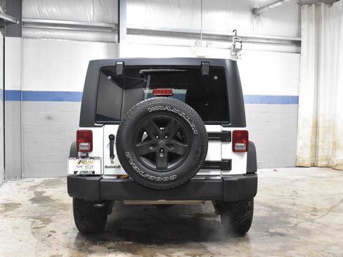 Used 2014 Jeep Wrangler Unlimited Sport image 21