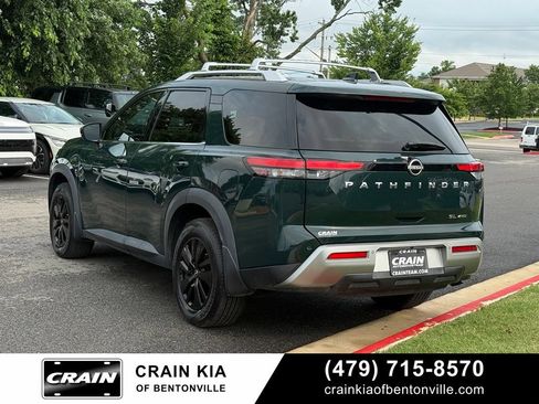 Used 2022 Nissan Pathfinder SL AWD/4WD image 5