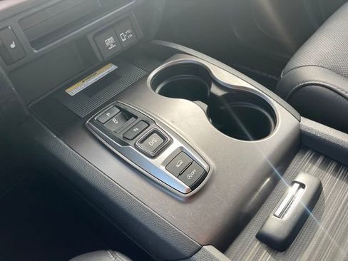 Used 2023 Honda Passport EX-L image 25
