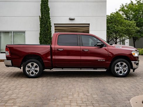 Used 2019 RAM 1500 Big Horn AWD/4WD image 11