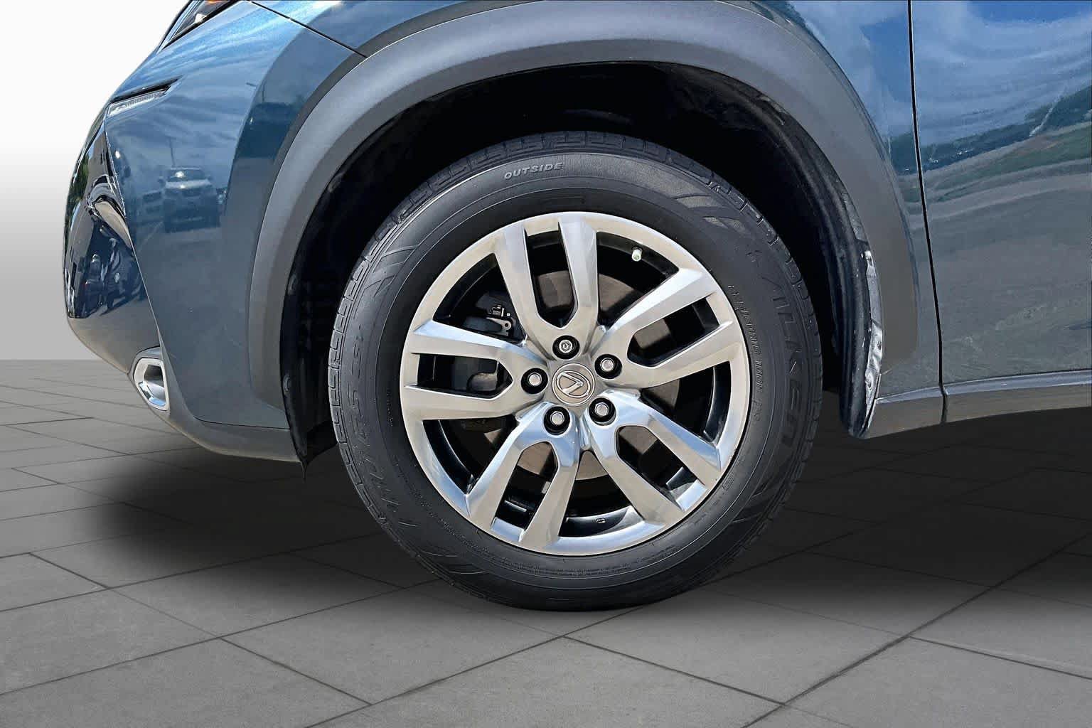 Used 2015 Lexus NX 200t FWD w/ Luxury Package image 9