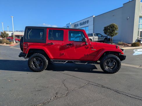 Used 2018 Jeep Wrangler Unlimited Sport image 2