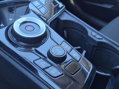 Used 2023 Kia Sportage LX image 17