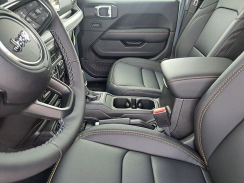 New 2026 Jeep Gladiator Sport AWD/4WD image 18