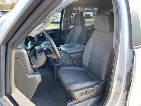 Used 2025 Chevrolet Silverado 1500 LT image 17