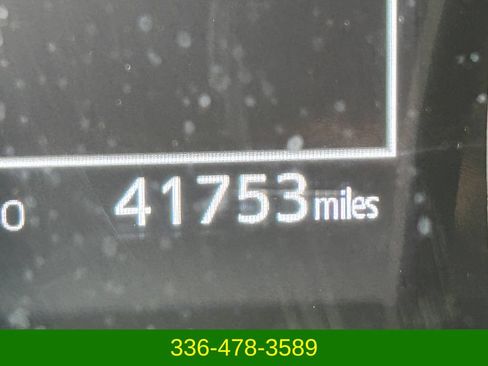 Used 2024 Toyota Camry SE FWD image 13