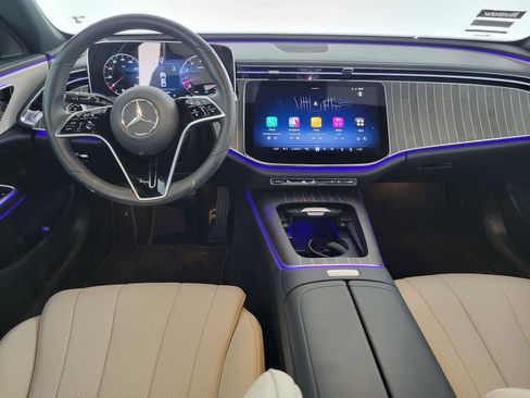 Used 2025 Mercedes-Benz E 350 Sedan image 17