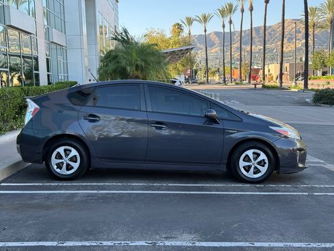 Used 2012 Toyota Prius Three FWD image 6