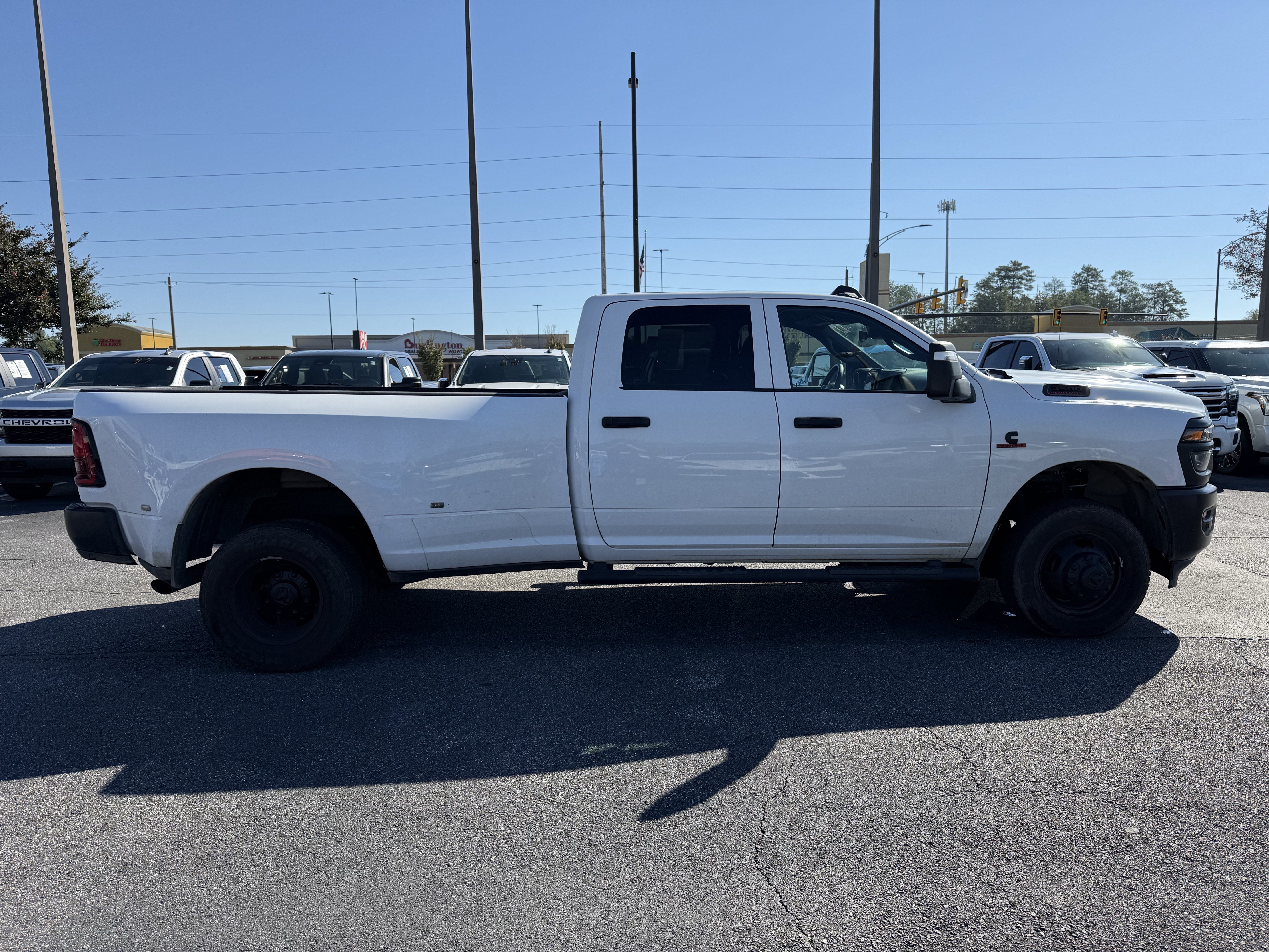 Used 2026 RAM 3500 Tradesman AWD/4WD image 12