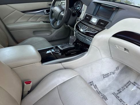 Used 2012 INFINITI M37 w/ Premium Pkg image 16