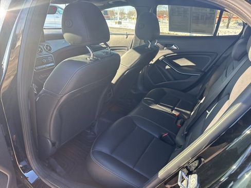 Used 2019 Mercedes-Benz GLA 250 4MATIC image 11