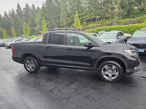 Used 2024 Honda Ridgeline TrailSport image 8