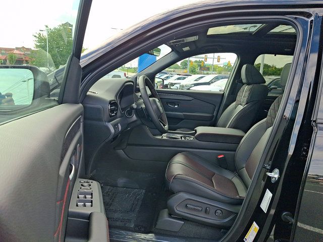 New 2026 Honda Pilot Black Edition image 12
