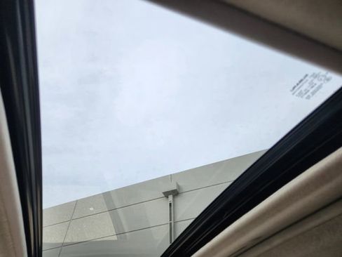 Used 2016 Subaru Crosstrek 2.0i Premium w/ Moonroof Package image 25